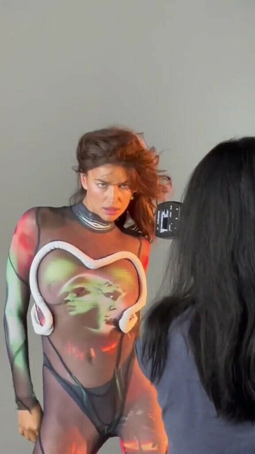 Je839292568e77db6036bb04c8