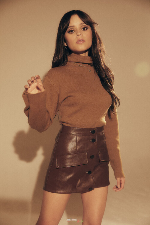 Jenna2022Photoshoot 301c432c5101a18338