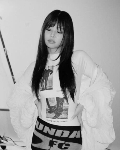 JennieClashMagazineBTS 859fbfd6f9595adc9