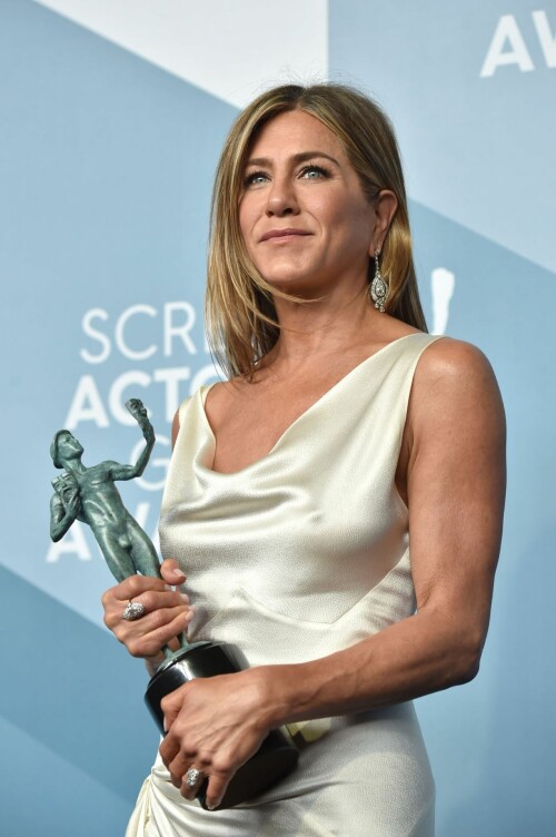 JenniferAniston tits 23