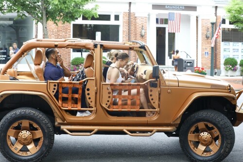 Jennifer Lopez Out in New York 07162024 131 8681e3d47b9bc96a