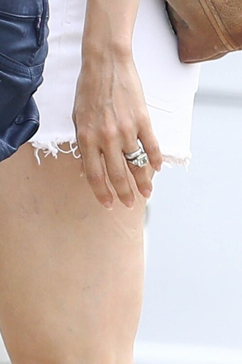 Jennifer Lopez Out in New York 07162024 88 609f75268cf49008
