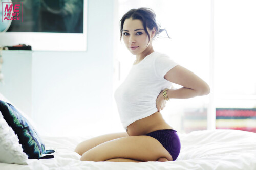 Jessica Parker Kennedy R047ae2efd4f03dcf8c8