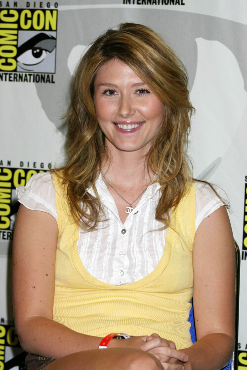Jewel_Staite_116549e065eab05f3da