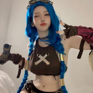 Jinx-43e07d7d77c4f2e698c1c8ad1db37b980