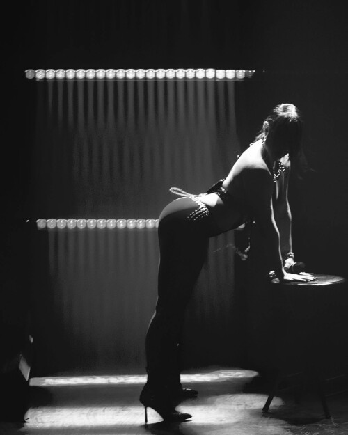 JoJo Levesque Sexy Pic 2