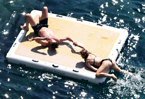 Joey King in bikini in Amalfi Coast 10 02 2023 26 738af28d6da6306c