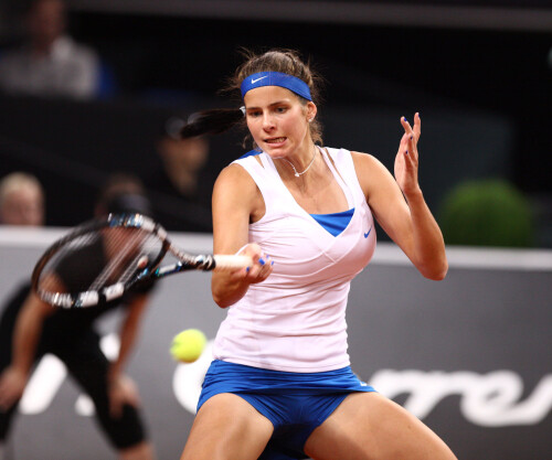 Julia 5918aba7cf16e0e5df