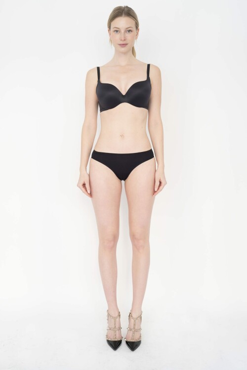 Julia J Pola 2023 02 09