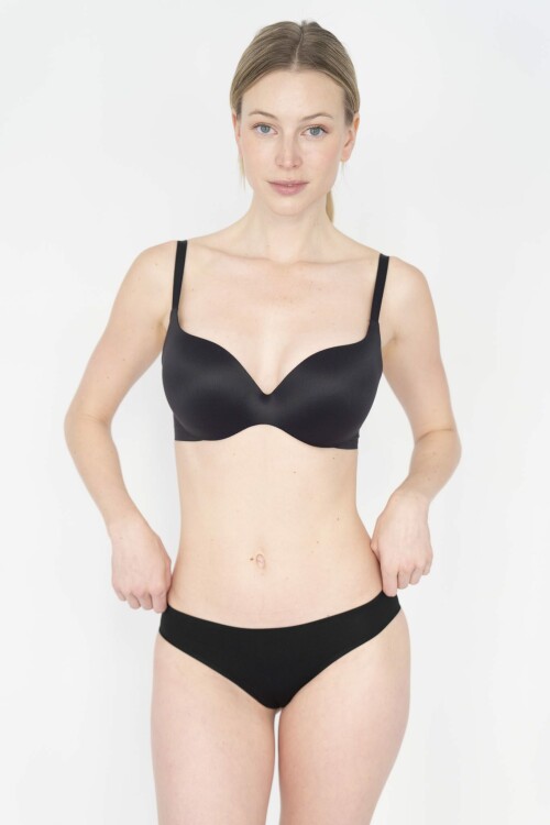 Julia J Pola 2023 02 16