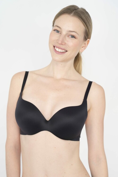 Julia J Pola 2023 02 18