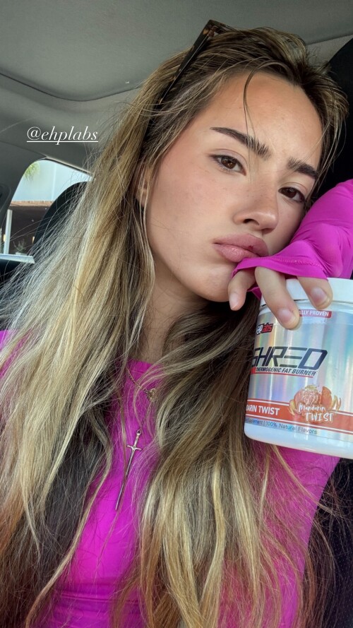 Julia4d036d24c010c7a6