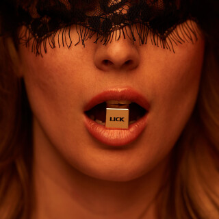 JuliaRDEPMOY_00241e52c7862c07bc74