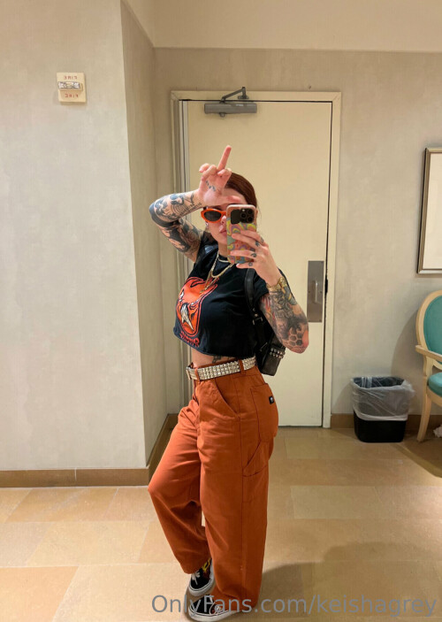 KEISHA G 28915e6872cf6db6b53