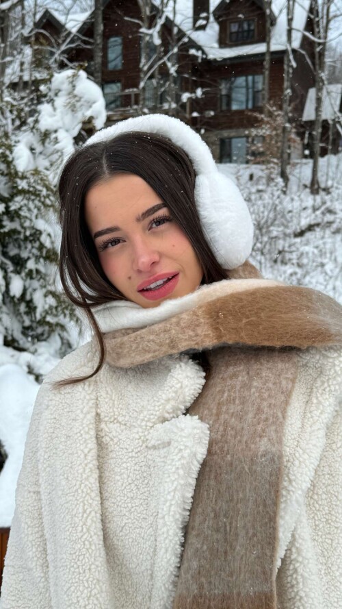 KFnoyVYwLWNVqjHMAvOxg.1023 s1EkGr8f10e4531db17c18