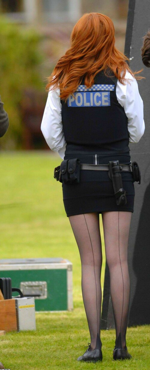 KG 78351beb8b650ef70a