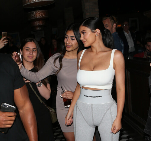 Reality star Kylie Jenner is seen taking a selfie with a fan before leaving Craig's in Los Angeles, CA.Pictured: Kylie JennerRef: SPL5004351 170618 NON-EXCLUSIVEPicture by: SplashNews.comSplash News and PicturesLos Angeles: 310-821-2666New York: 212-619-2666London: 0207 644 7656Milan: +39 02 4399 8577photodesk@splashnews.comWorld Rights
