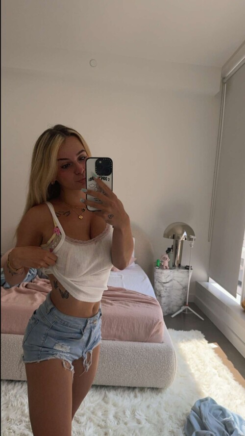 Kaitlyn Krems Snap Jun21 14640bd2aabaa44481