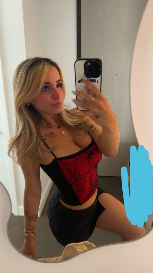 Kaitlyn Krems Snap Jun21 443bdcaeb987dc3d25