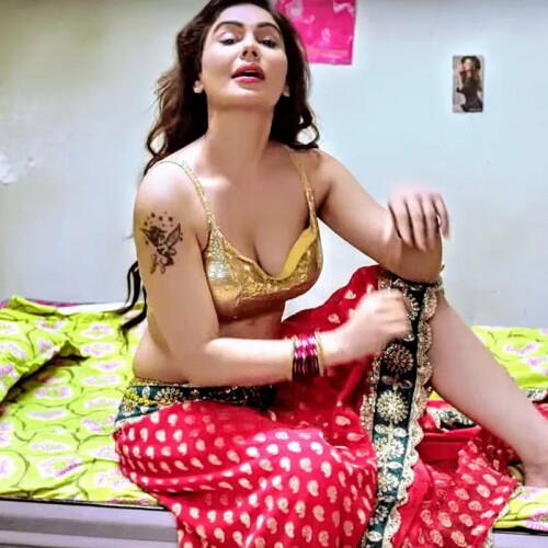 Kangna Sharma 150e24eb4b8ee2d86