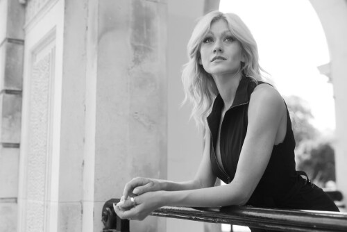 Katherine McNamara R029e256c88ab6009262