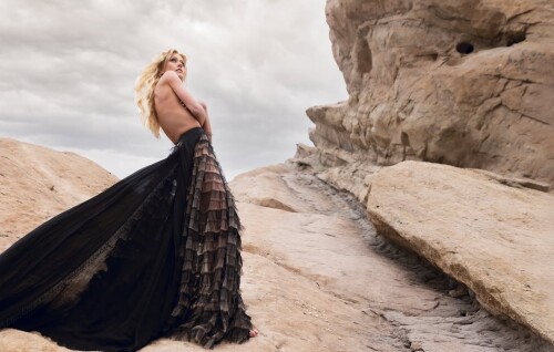 Katherine McNamara R042ba9a0cc29a3965b3