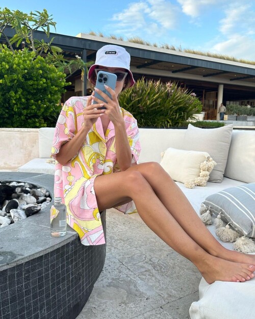 Kay Adams Feet 7064634aa5c41f3691b500c