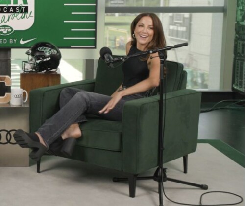 Kay Adams Feet 74357075e209d5085eccda7