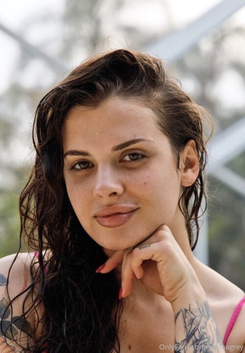 KeishaGreyOFLeak 8062143b13f79d6d04a