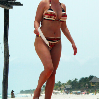 Kelly_Brook__34_bd16af77090ed88f