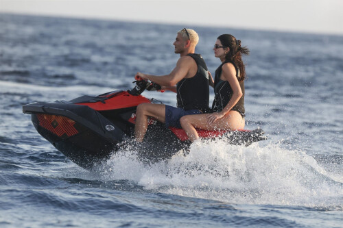 Kendall Jenner Sexy 16 The Fappening Blogd4b19be7562e98d6