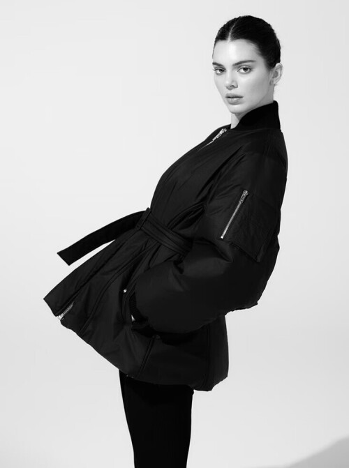 Kendall Jenner FWRD 2025 15 e888a69ae86c2543