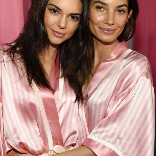 Kendall_Jenner_10.11.2015_DFSDAW_04620128c65a6cde78a