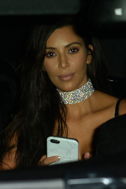 Kim Kardashian As She Emerges From Hotel September 17 2016 04313ff3281dbdce76a