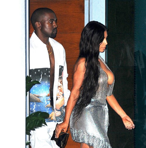 Kim Kardashian In A See Through Chain Mail Dress In Miami Septembe 050d47a53f424a092cc