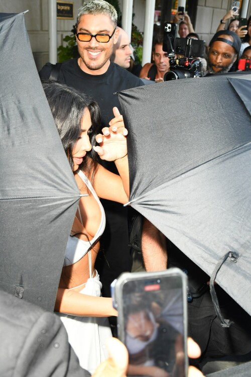 Kim Kardashian departs the Ritz Hotel in New York 08 14 2024 26 0d94e6f676a8e247
