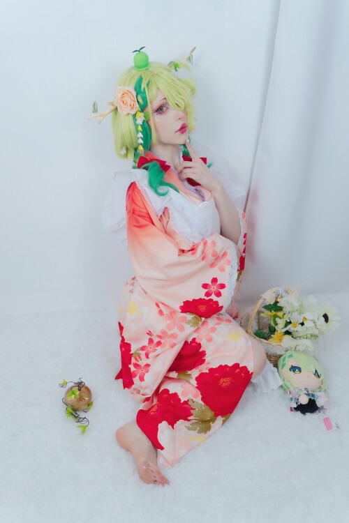 KimonoFauna8878bd9524c755776