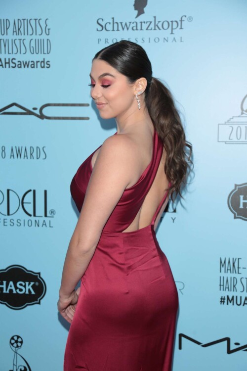 Kira Kosarin 2018 Make Up Artists and Hair Stylists Guild Awards 25ad078d1c4b9b9b5d