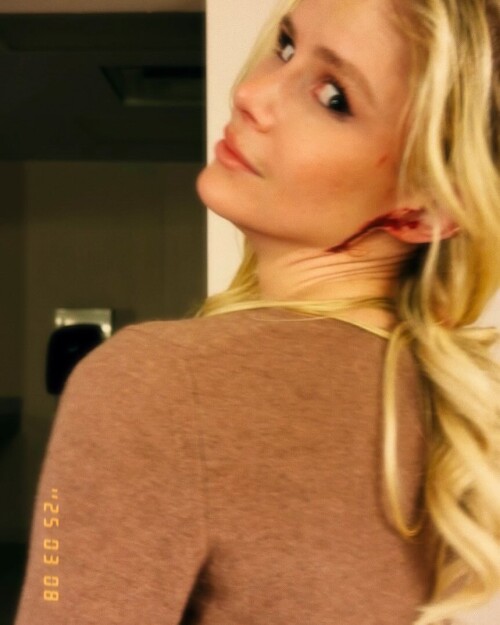 Kn1rsZxU obe4d53ae4c143304