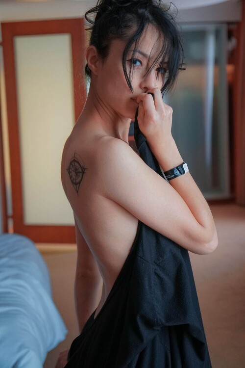 Krakow Intimate 04 EGwI4KDcada773bf5ba6d846