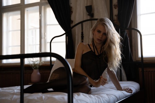 Ksenia K 130a3e48fb4354797