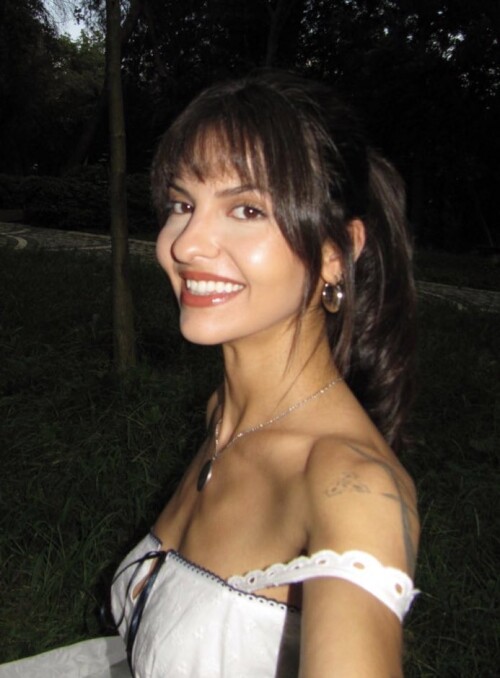 KurubacakZeynep 1835793887756943606 016d75fed90abb2b68