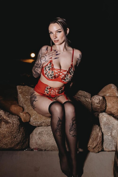 LJ Moonlight 2d64f6d8b87953eae