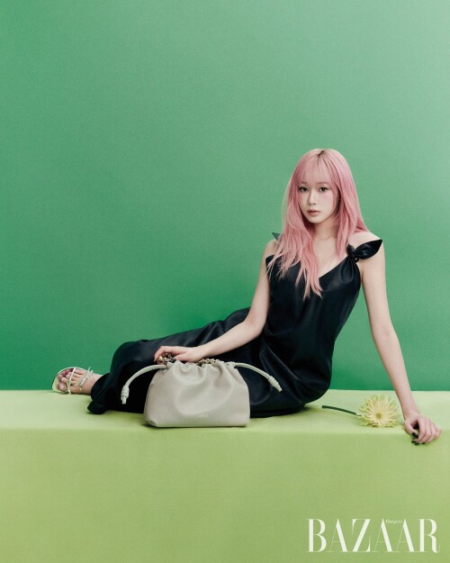 LOEWE 1884904390785659367 2a22a67398b7ee49a