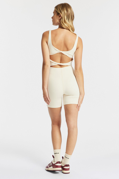 LOK00254 CANVAS 2 1 1000x 10da44da527dcfc9f