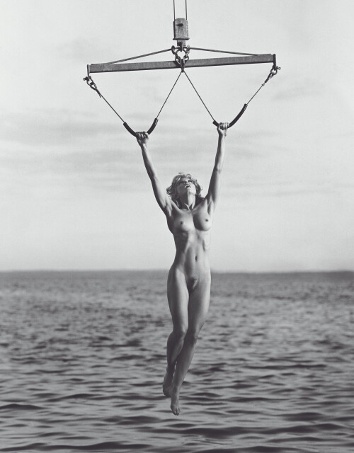 LOT 2 STEVEN MEISEL Madonna Miami 199216119571e6ebe6b7