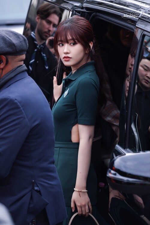 LaLune 1898689061004677285 15152b52f21fcbf15