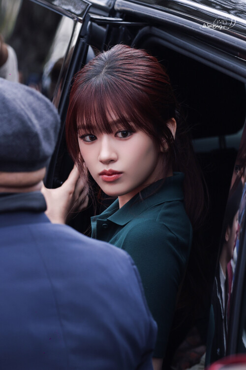 LaLune 1898689946850054171 1002fe846d8d21541