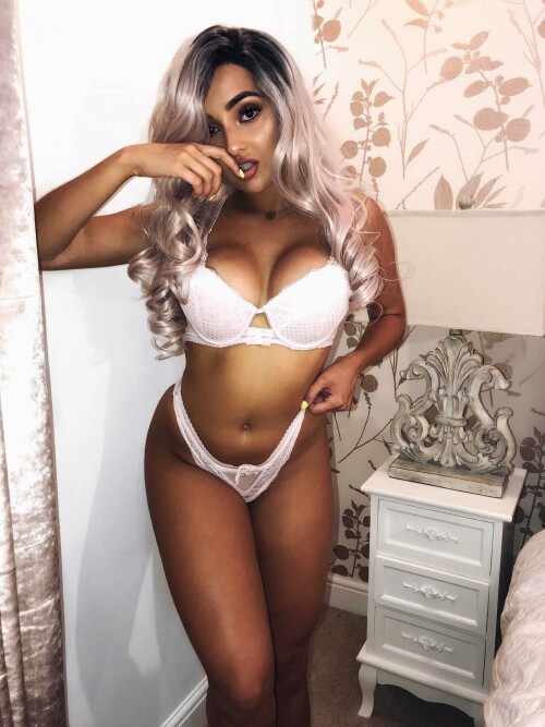 Lacey Fuller Admire Me 1736637bb8eb0e1352