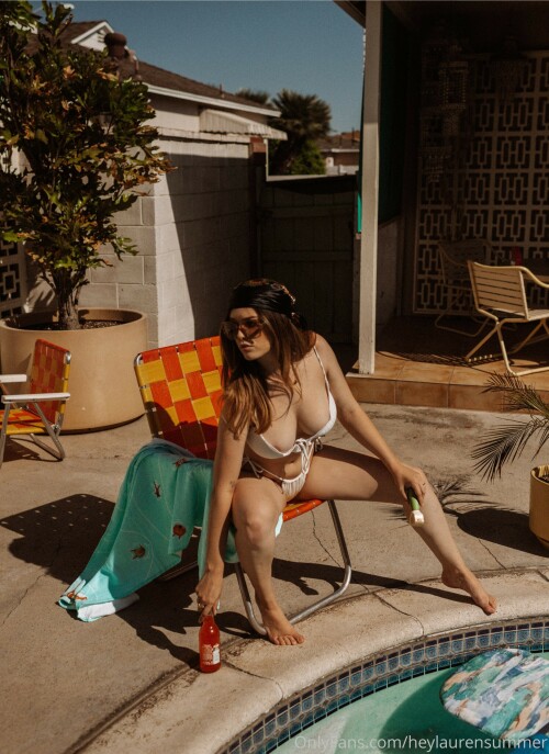 LaurenSummer Lauren Summer June Edition 59 Images 2 June 2021 85325924 51.jpeg.bc0108fd4528913311a25